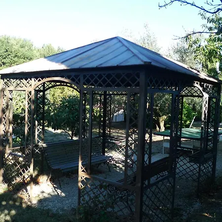 Eden, Aux Mirabelles, Avec Piscine Holiday home *